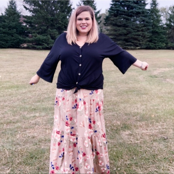 Dresses & Skirts - NWT Maxi Flair Full Length Skirt Floral